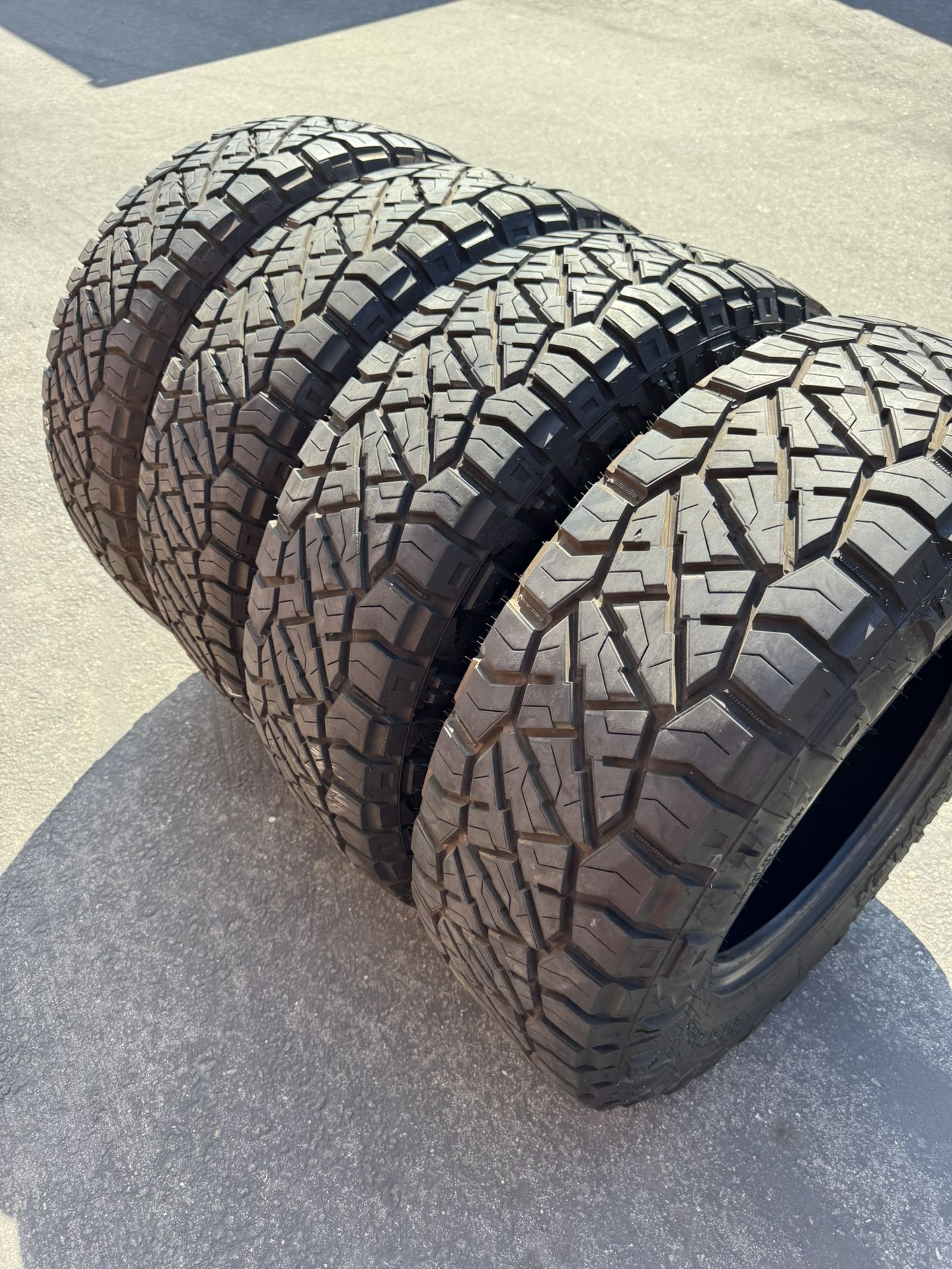 265/70/17 Brand New Nitto RidgeGrappler 32” Tires Off-Road High Quality Quiet Rugged