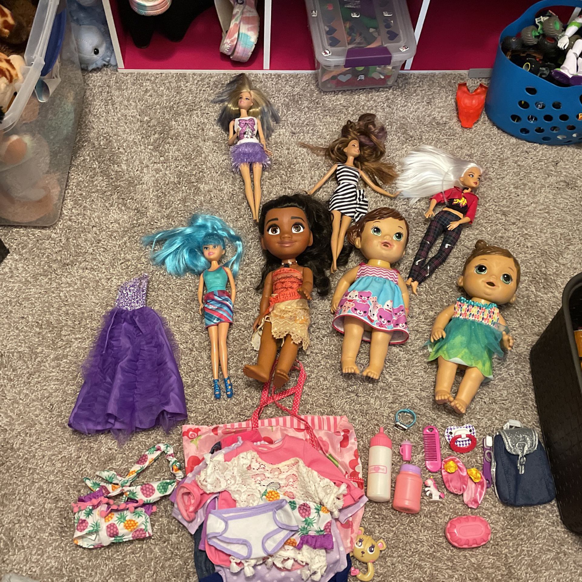 Barbie Dolls With Baby Dolly And Clothes/Accessories