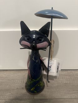 New Recycled Iron Cat Display