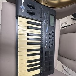 25 Key MIDI Controller