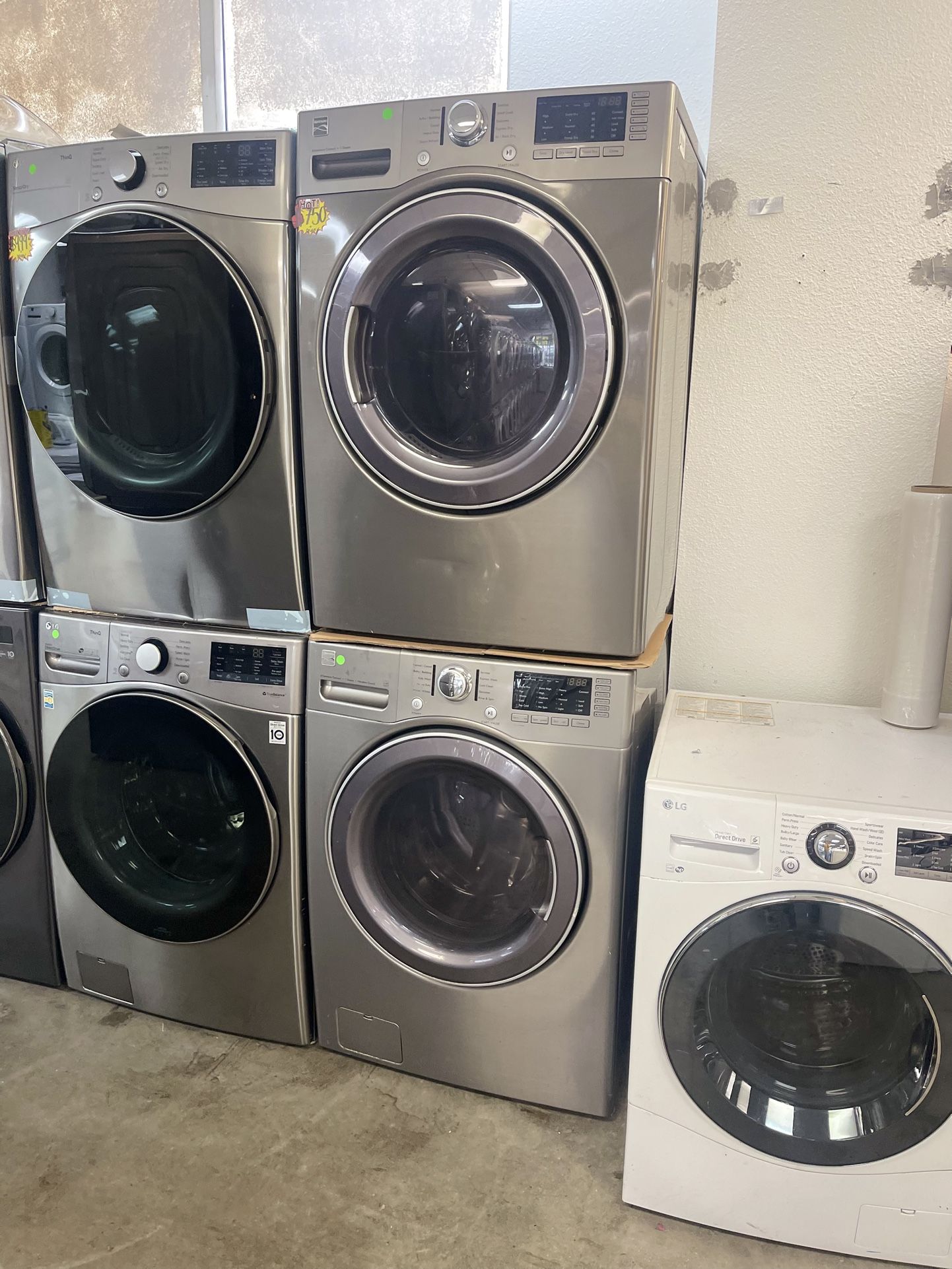 Kenmore washer And Dryer Gas Set