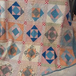 Hand Sewn Antique Quilt - Located In Shelton 