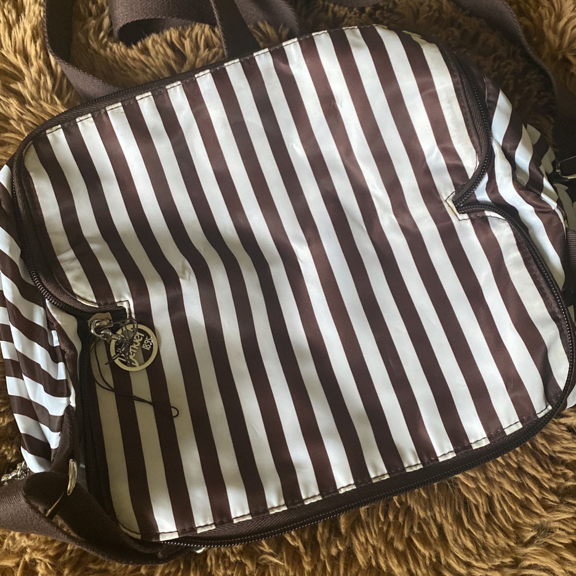 NEW NWT Henri Bendel Zip-Around Packable Backpack Brown Stripe Travel Bag Henri Bendel Packable Backpack Zip Around for Sale in  main image 2