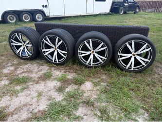 20 inch Porsche staggered wheels