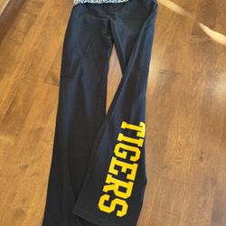 Women’s vintage Victoria’s Secret pink workout pants shipping available