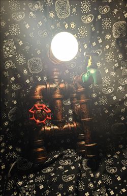 Retro Industrial Rust Iron Robot lamp