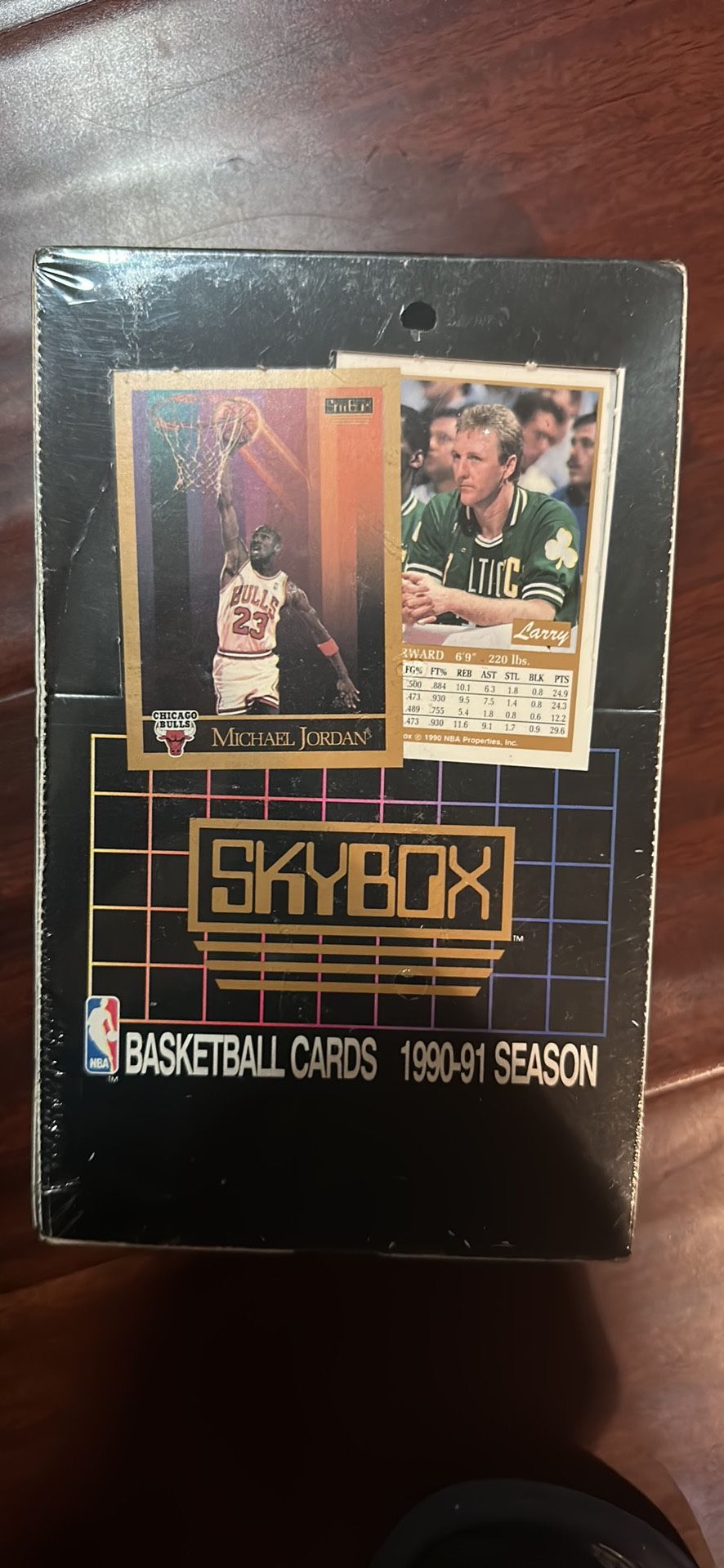 1990/91 Skybox Series 1 Basketball Wax Box