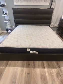 Kind size Mattress