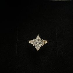 14k Engagement Ring 1kt Marquise Diamond  
