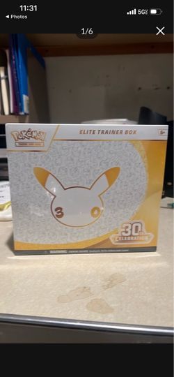 Pokemon 30th Celebration ETB