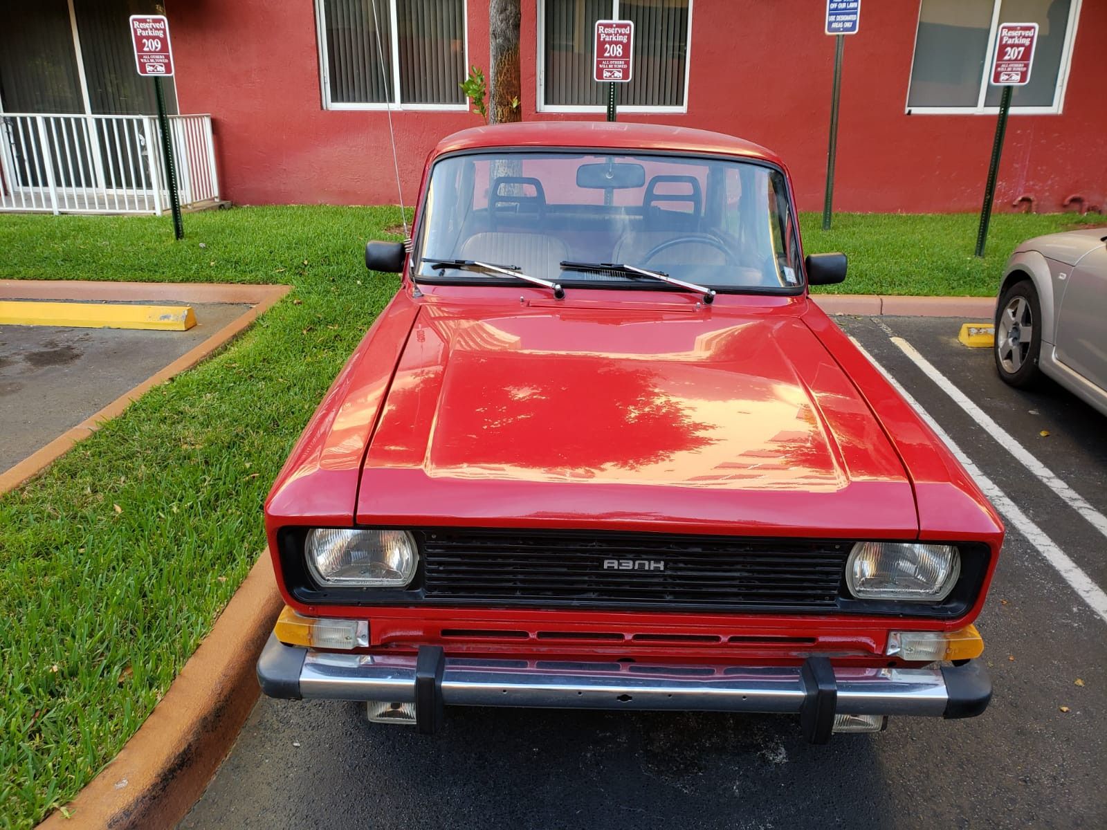 Moskvich 2140 for sale in Miami