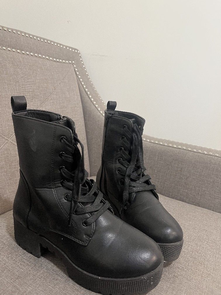 Black Women Boots