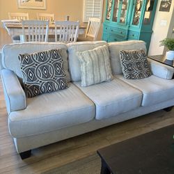 Sofa 
