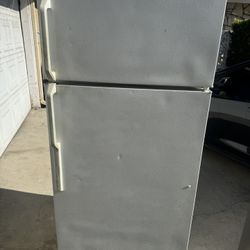 Hotpoint Refrigerator 