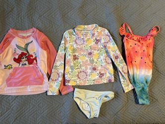 Swimwear Bundle – Rash Guards & Swimsuits 4T 💗