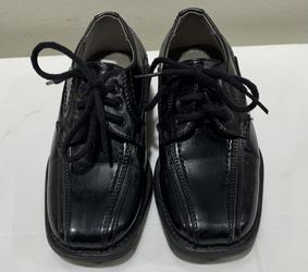 Stacy Adams boys size 7.5 black dress shoes