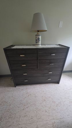 Gavetero de cuarto