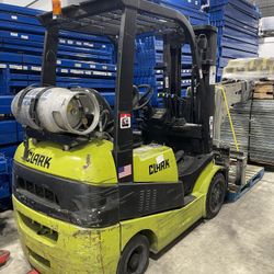 Clark Forklift