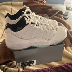 Retro Jordan 11 Low Legendary Blue 