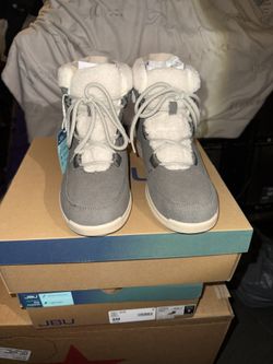 Women’s JBU Grey & Cream Winter Boots Sz 7.5