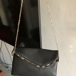 Women’s Black Purse w/ Gold Chain