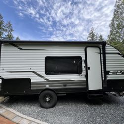 2023 23’ Forest River Evo  Model 179DB