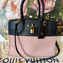 Louis Vuitton Authentic City Steamer Leather Purse