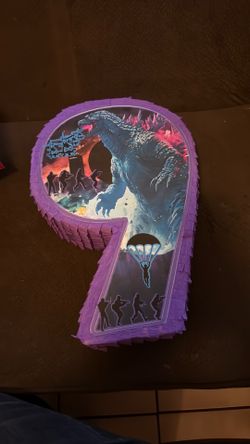 Godzilla number 9 Piñata