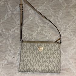 Michael Kors Crossbody Purse