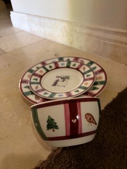 New holiday 8 place settings