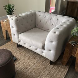 Tufted Oversized Chair
