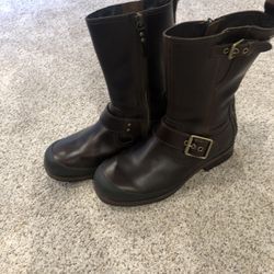 Uggs Men Buckle Boots  