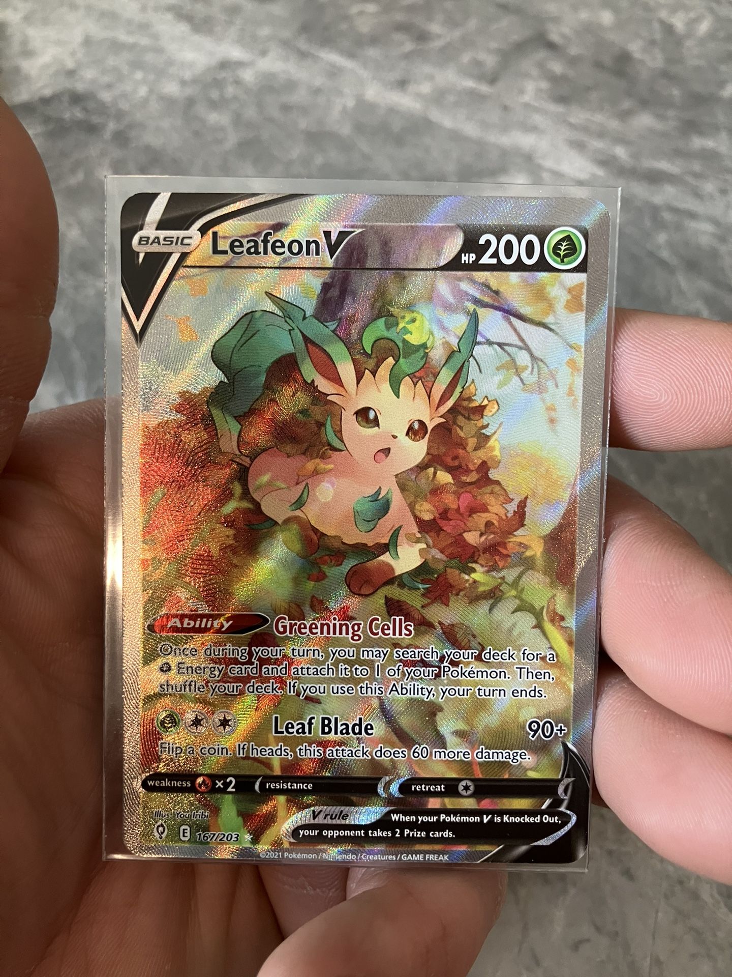 Pokémon Card Leafeon V Evolving Skies