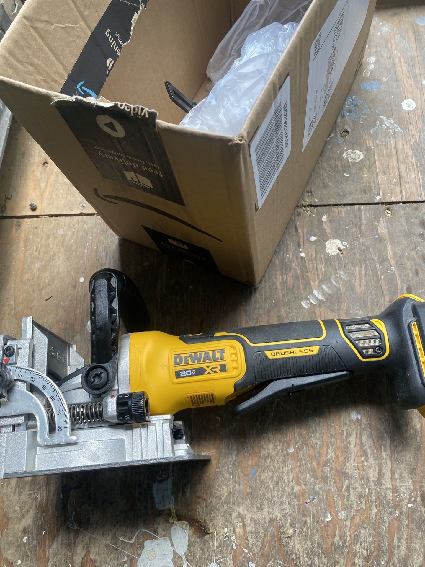 DEWALT 20V MAX XR Brushless Cordless Biscuit Joiner