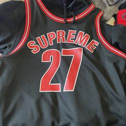 Supreme Hoodie
