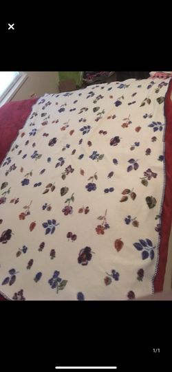 Condition: new hand made flower blanket with hand sown flowers and Size: Medium $60 or best offer