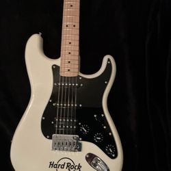 Hard Rock Casino and Hotel Fender Stratocaster Squire Affinity