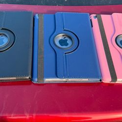 Apple Ipads 5th generation (32GB)