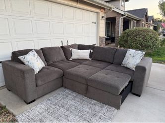 Gray Sleeper Sectional Sofa – 8’ x 8’