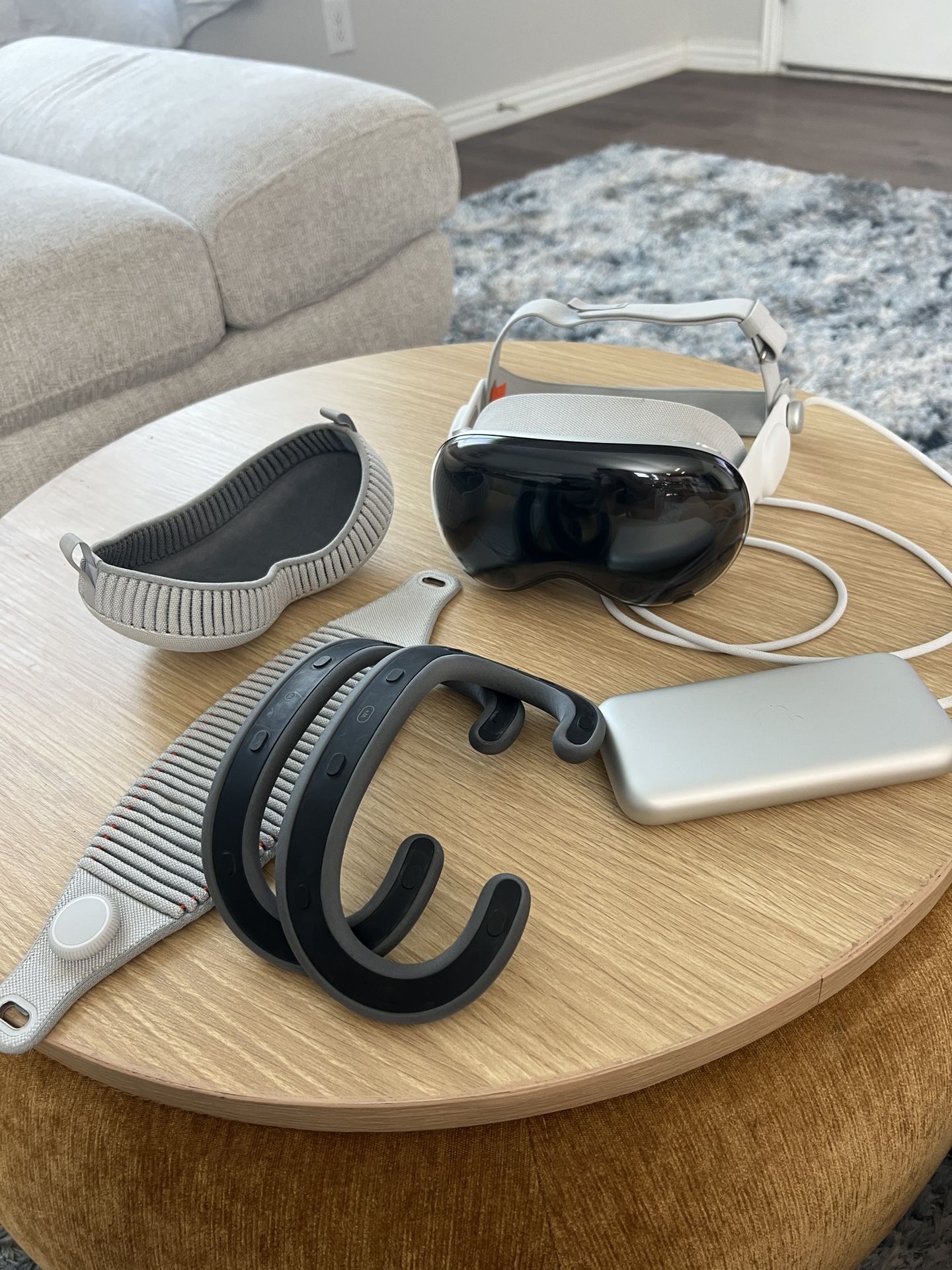 Apple Vision Pro 1TB 説明文必読】Apple Vison Pro 1TB MQLA3J/A