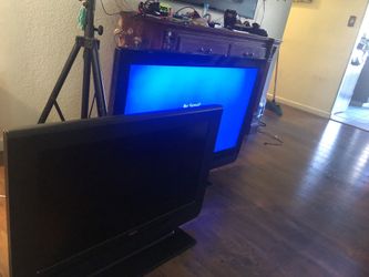 2 tv for sale 50 inch and 40 $160 for both