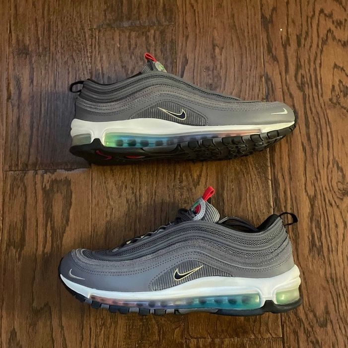 bullet toe nikes
