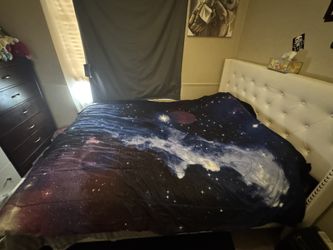 Galaxy Print Comforter
