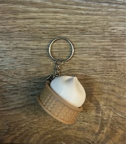 Dumpling Fidget Clicker Keychain 🥟🤍