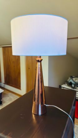 Table lamp