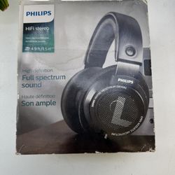 GAMING: Phillips High Stereo Full Spectrum Sound Headphones