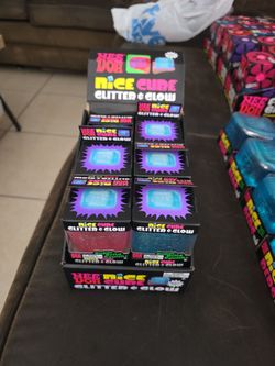 Needoh glitter and glow fidget toy