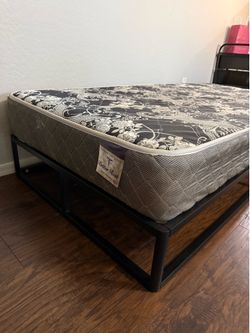 Twin mattress with metal frame