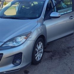 2012 Mazda 3 Touring Model