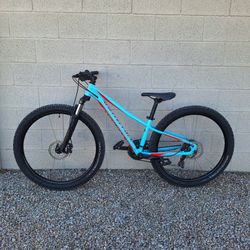 SPECIALIZED PITCH SPORT 27.5 INCH MOUNTAIN BIKE LIKE NEW  ( CHECK MY OTHER BIKES)